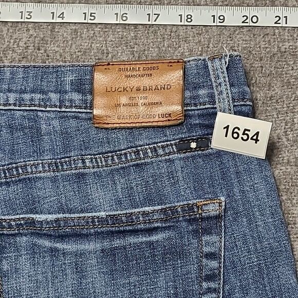 Lucky Brand 221 Mens Jeans 40x32 Straight Fit Blue Faded Grunge Denim Pants - Picture 10 of 10